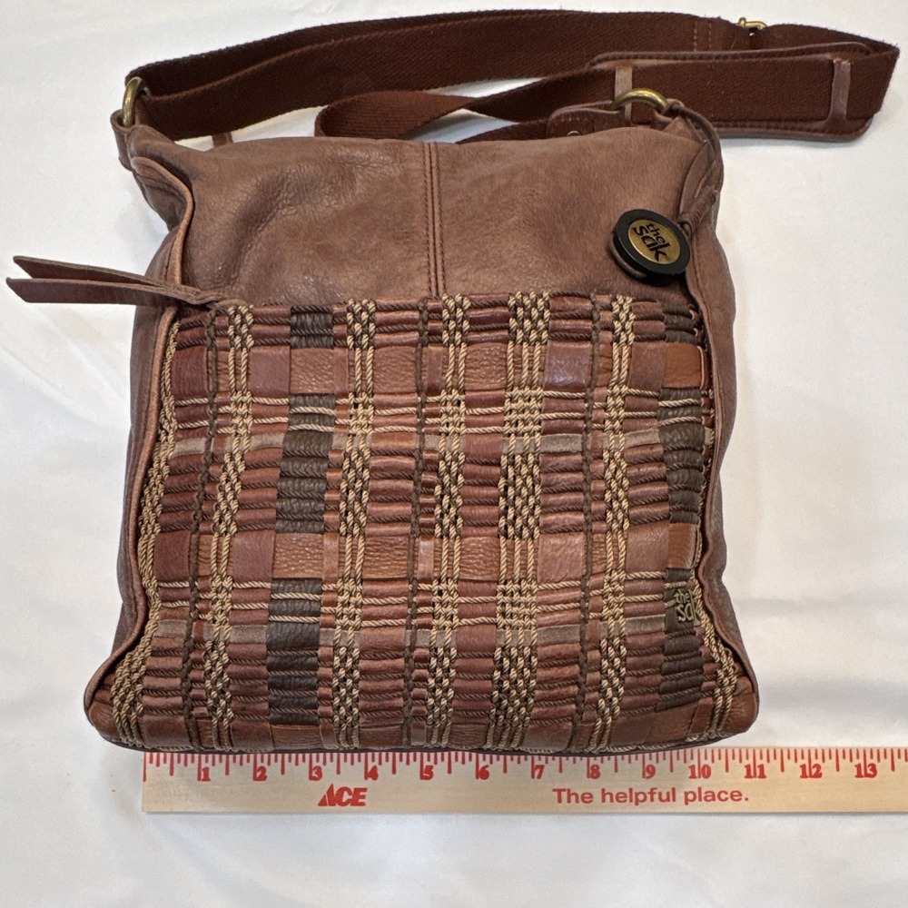 The Sak Brown Woven Crossbody Bag Zip Closure, Adjustable Strap, Pockets - Picture 2 of 11